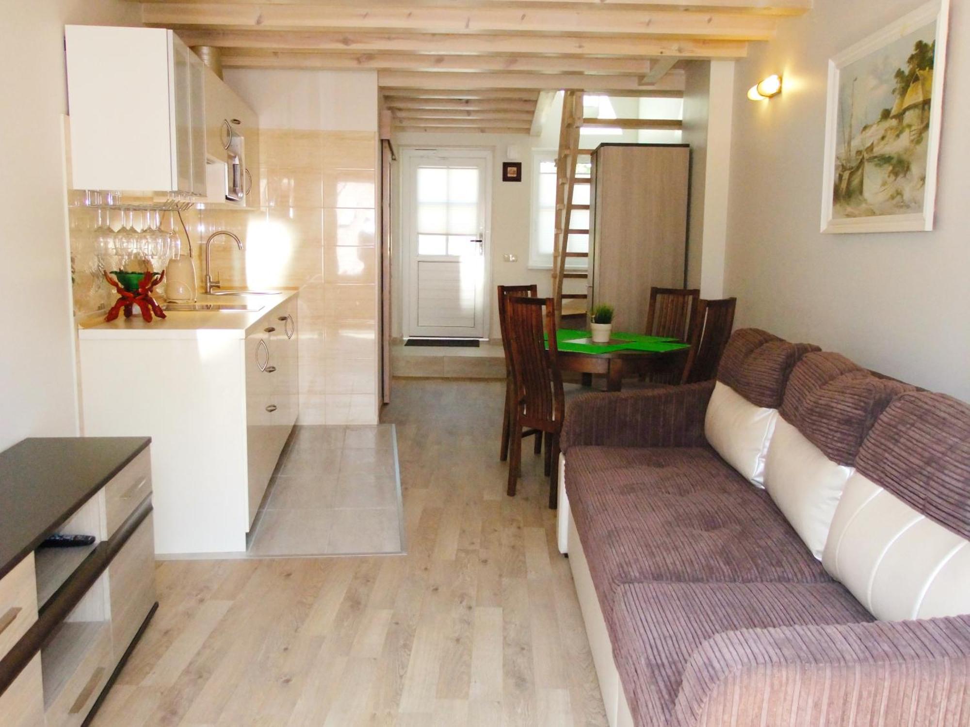Irinos Apartamentai Нида Екстериор снимка